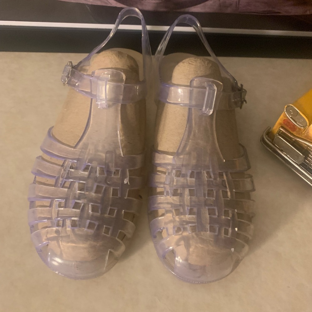 NWOT - Never worn Jelly plastic sandals  with buckle for Spring and Summer time
